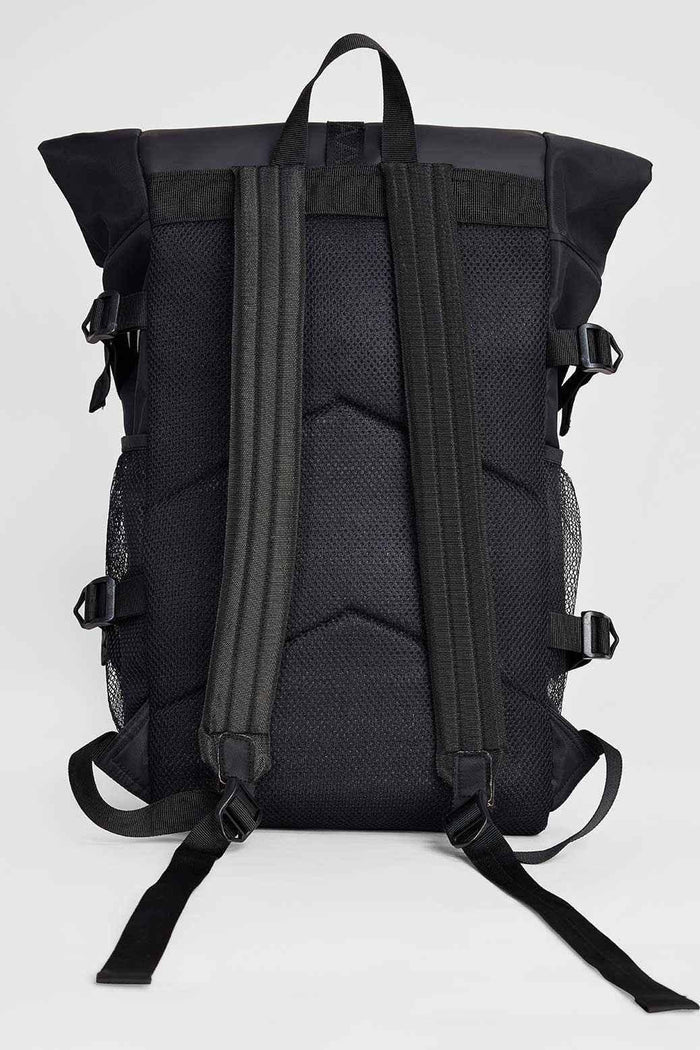 Fuaark Nz Core Black Backpack Bag showing a sleek, stylish design with adjustable straps and multiple compartments for everyday use.
