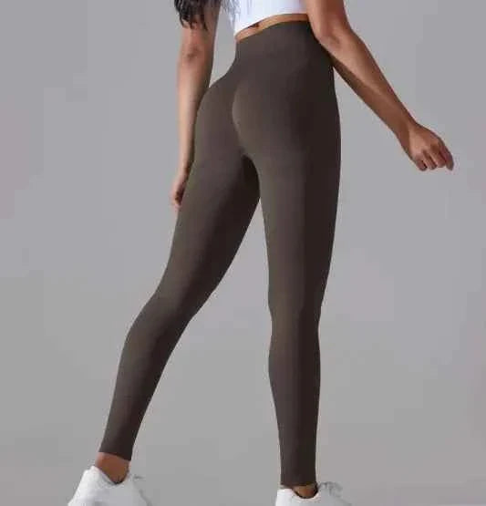 Brown (Medium) / M