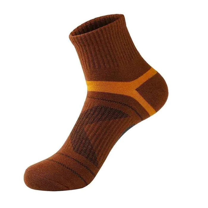 Light gray men's outdoor sports socks by Mead's Supply & Equipment Outfitters, durable 75% cotton crew socks for hiking and basketball.