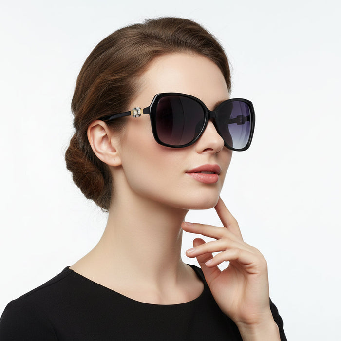 Dealonlinenz polarized gradient lens sunglasses in black with sleek frame, showcasing stylish design and tinted lenses.