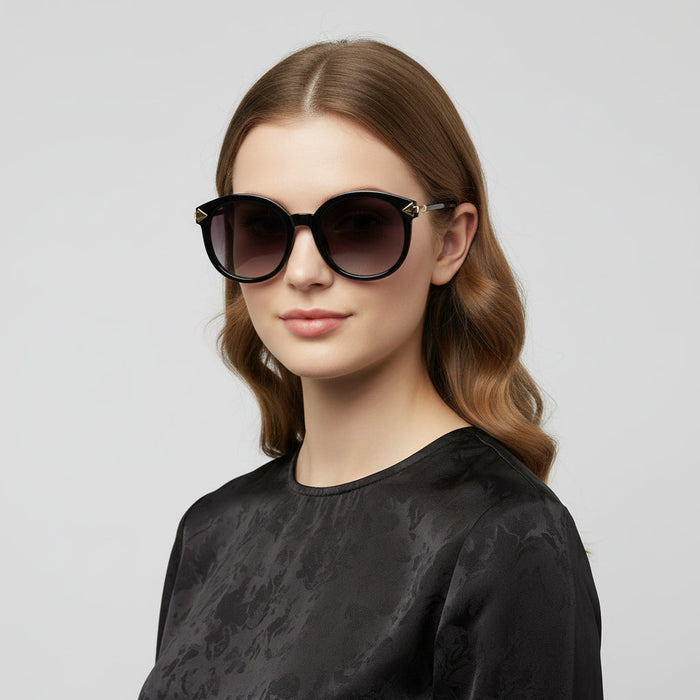 Dealonlinenz polarized gradient lens sunglasses in black with stylish frame and tinted lenses, perfect for sun protection and fashion.