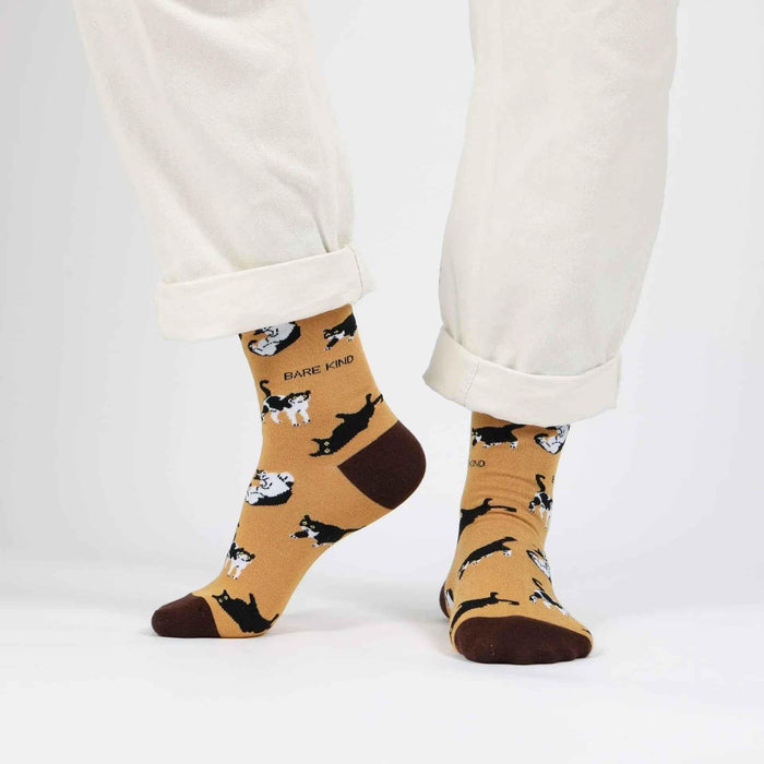 Barekind NZ bamboo socks featuring a brown cat design, soft and comfortable for adult feet, size UK 4-7.