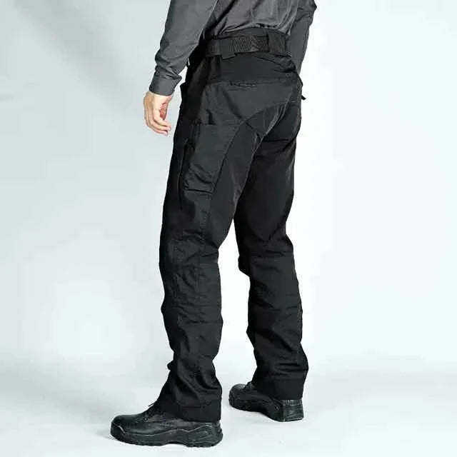 Men's green tactical cargo pants by Mead's Supply & Equipment Outfitters, designed for outdoor combat and outdoor activities.