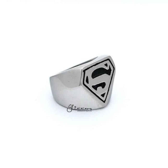 Glossy stainless steel Superman casting men's ring from Glitters, featuring a detailed superhero emblem on a shiny finish.