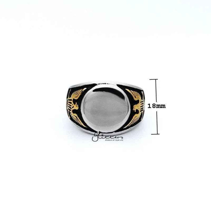 Stainless steel mirror-polished round men's ring with central casting design, by Glitters, showcasing shiny, smooth surface and modern style.