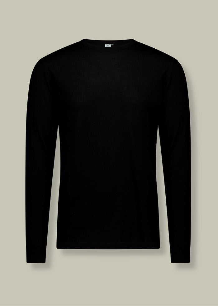 Black men's long sleeve shirt by Merino 365 NZ, made from 100% Merino wool, featuring a sleek and comfortable fit.