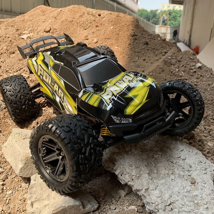 X-Large off-road RC truggy with two batteries, high-speed 45km/h, 1:8 scale, ideal for off-road racing and outdoor fun.